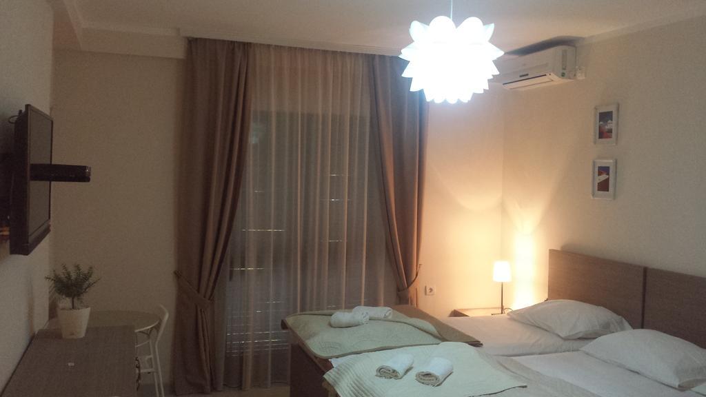 Apartments Fortunella Budva Room photo