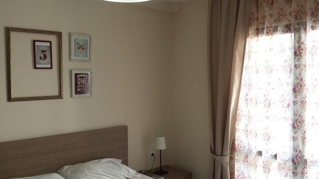 Apartments Fortunella Budva Room photo