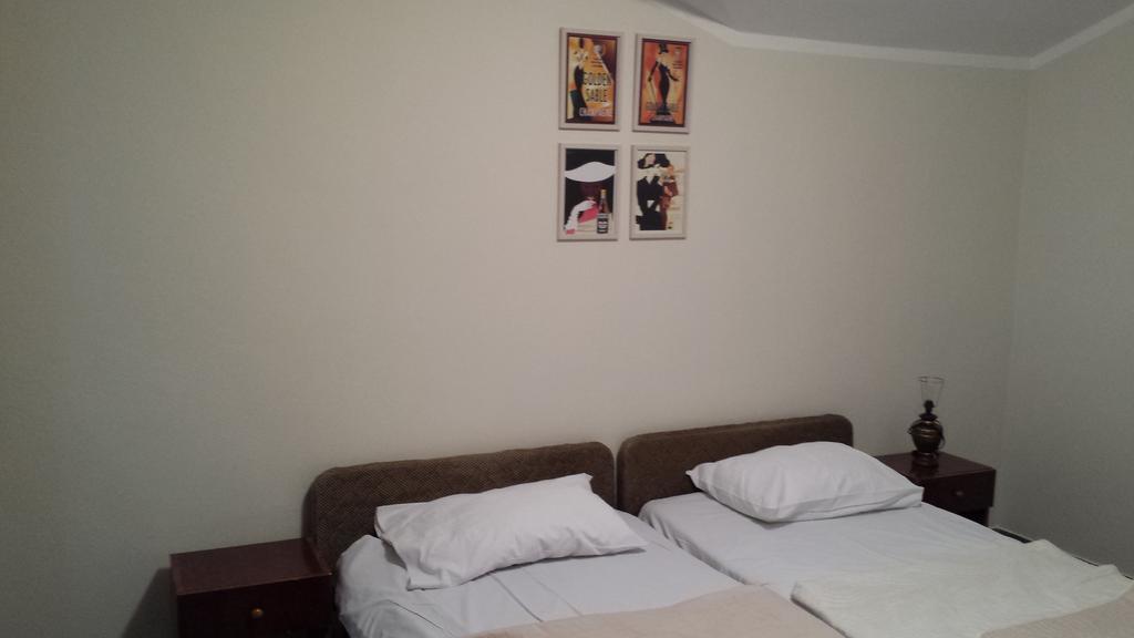 Apartments Fortunella Budva Room photo